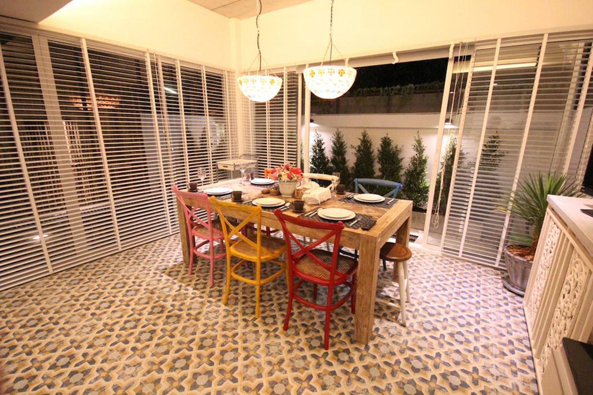 Villa S