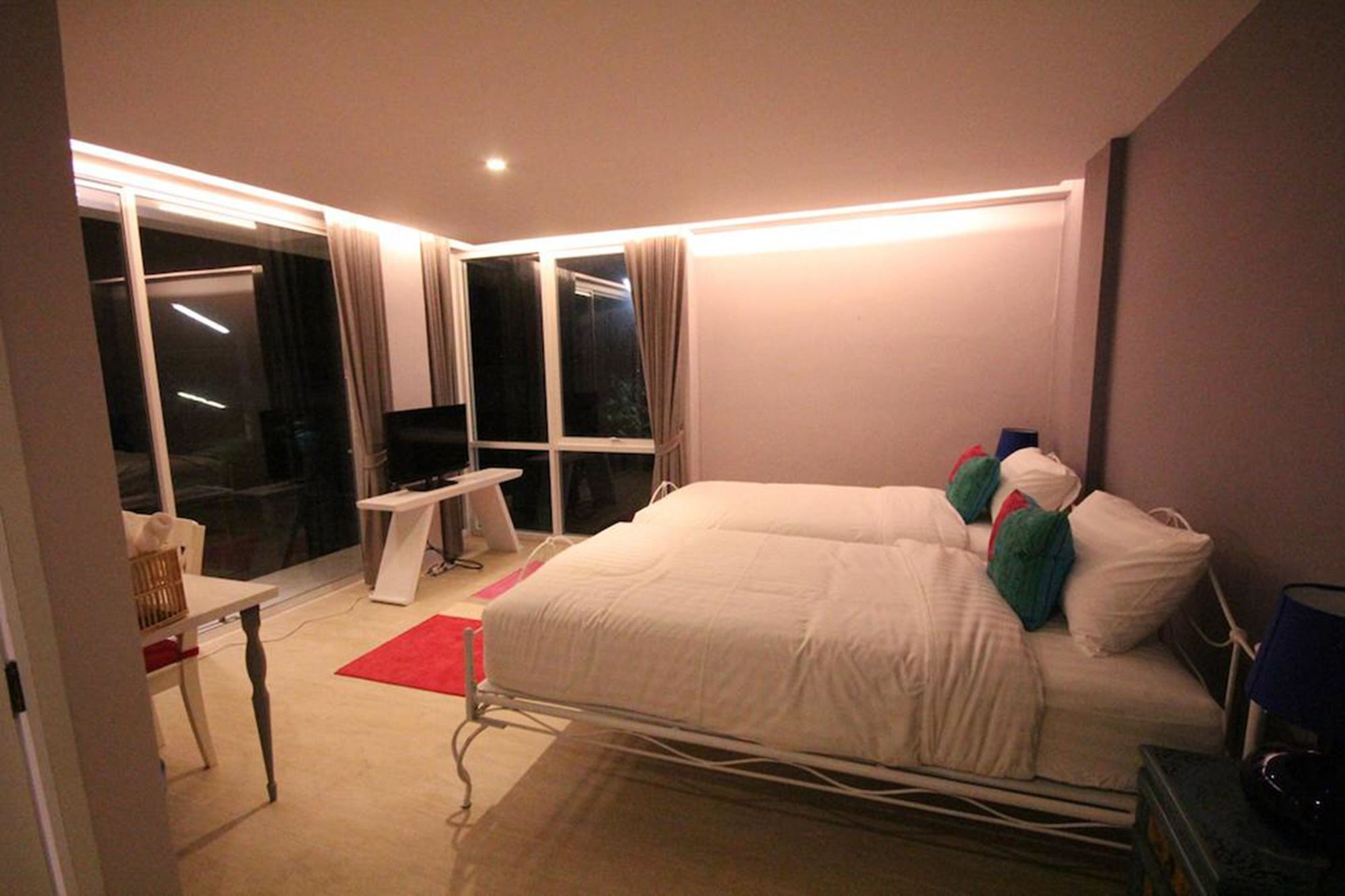 S Villa *
